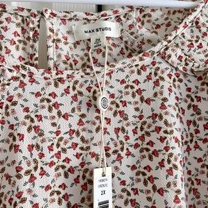 Max Studio floral top